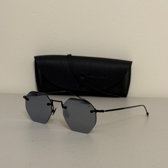 John Varvatos 526 Dark Gray Sunglasses main image 4